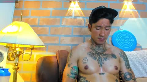 Snapshot of dylanstonne1 chatting on 03-02-25, 11:42 D Y L A N online show from 03-02-25, 11:42