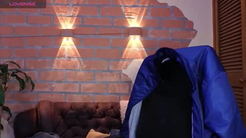 Snapshot of dylanstonne1 chatting on 11-29-25, 09:51 D Y L A N online show from 11-29-25, 09:51