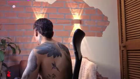 Snapshot of dylanstonne1 chatting on 11-30-25, 10:03 D Y L A N online show from 11-30-25, 10:03