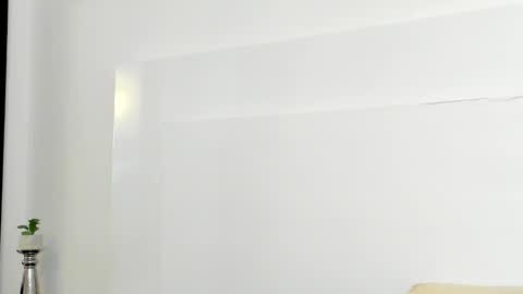 Dylan Taylor online show from 01-28-25, 05:54