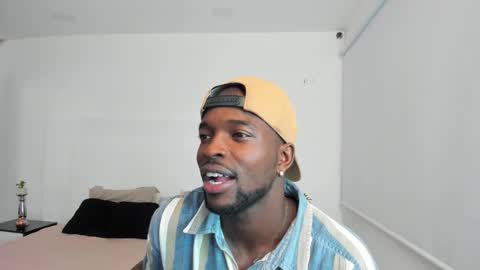 Dylan Taylor online show from 03-04-25, 03:33