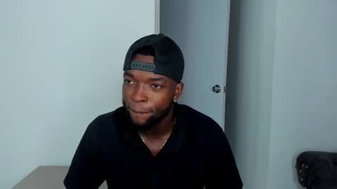 Dylan Taylor online show from 09-10-25, 02:33