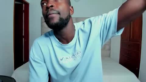 Dylan Taylor online show from 11-14-25, 12:37