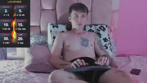 Snapshot of dylanwhite23 chatting on 11-29-25, 11:19 ---DYLAN--- online show from 11-29-25, 11:19