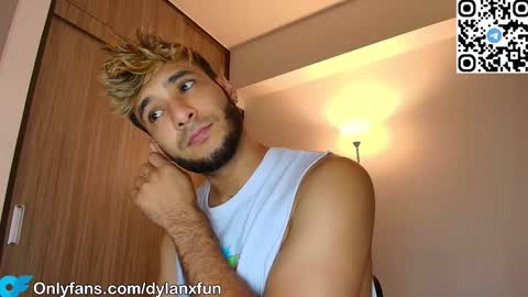 Snapshot of dylanxfun chatting on 09-19-25, 02:13 dylanxfun online show from 09-19-25, 02:13