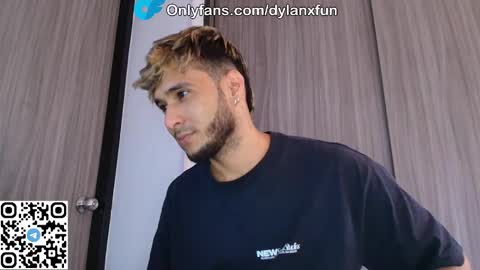 Snapshot of dylanxfun chatting on 10-24-25, 09:44 dylanxfun online show from 10-24-25, 09:44