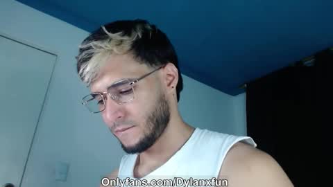 Snapshot of dylanxfun chatting on 03-26-26, 03:01 dylanxfun online show from 03-26-26, 03:01