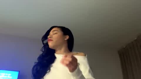 Snapshot of dynasty313 chatting on 01-08-25, 04:34 Dynasty online show from 01-08-25, 04:34