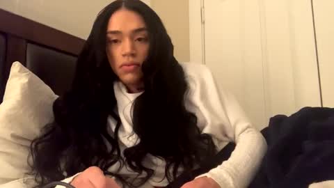 Snapshot of dynasty313 chatting on 01-16-25, 01:27 Dynasty online show from 01-16-25, 01:27