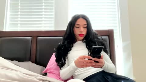 Snapshot of dynasty313 chatting on 09-21-25, 05:36 Dynasty online show from 09-21-25, 05:36