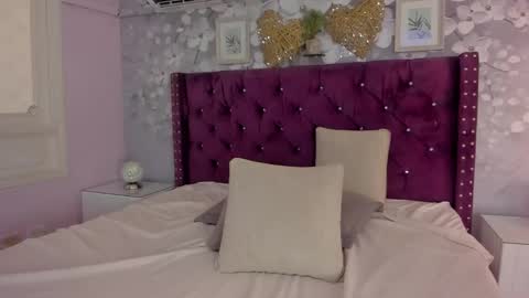 Snapshot of dyvis_22 chatting on 02-28-25, 08:50 Juana online show from 02-28-25, 08:50