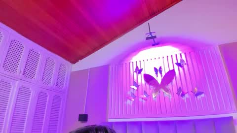 Juana online show from 10-30-25, 11:22