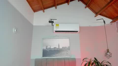 Juana online show from 03-22-26, 07:39