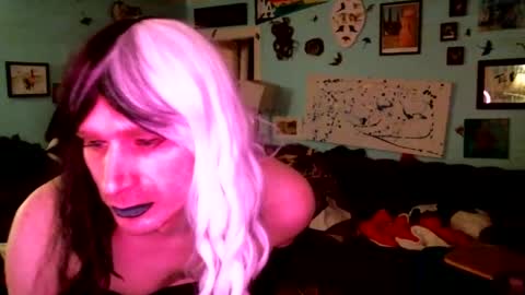 Snapshot of dzlngcharleen chatting on 01-12-25, 11:39 dzlngcharleen online show from 01-12-25, 11:39