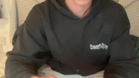 Snapshot of e534563 chatting on 09-18-25, 08:22 e534563 online show from 09-18-25, 08:22