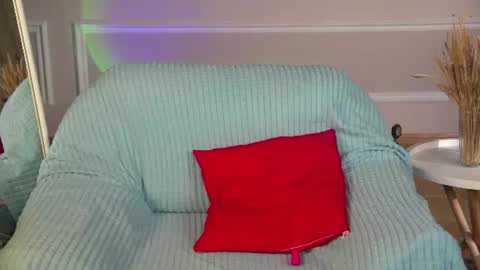Snapshot of e_vvv_a chatting on 06-24-26, 04:39 Eva online show from 06-24-26, 04:39
