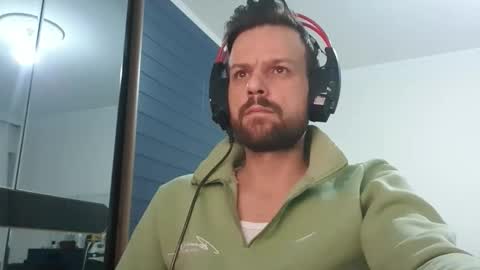 eaglecrm online show from 11-20-25, 10:42