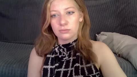 Snapshot of earn_my_lily chatting on 05-01-26, 07:13 Lily online show from 05-01-26, 07:13