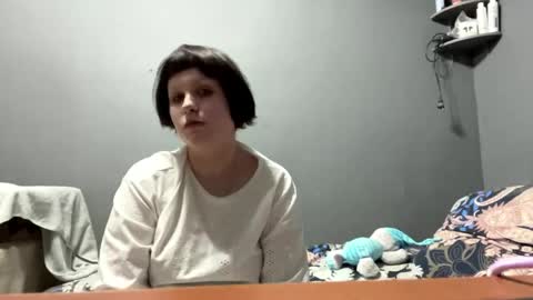 Snapshot of earthascritchfield chatting on 04-29-26, 05:41 Rina online show from 04-29-26, 05:41