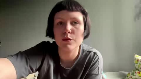 Snapshot of earthascritchfield chatting on 05-21-26, 03:41 Rina online show from 05-21-26, 03:41