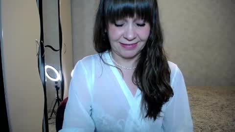 Snapshot of eastern_fairy_talee chatting on 04-27-26, 05:11 Linda online show from 04-27-26, 05:11