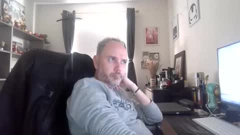 Snapshot of eastmidssoul chatting on 04-29-26, 07:34 eastmidssoul online show from 04-29-26, 07:34