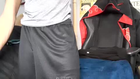 TWITTER   INSTAGRAM    easybreezy20   ONLINE 1230 AM TO 7AM online show from 12-31-24, 06:16