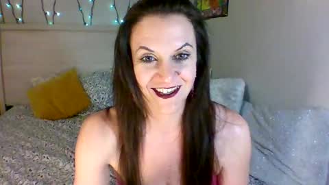 Snapshot of easybriezy chatting on 04-11-26, 03:44 Briezy online show from 04-11-26, 03:44