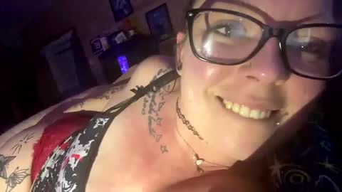 easyednem528280 online show from 10-19-25, 07:42