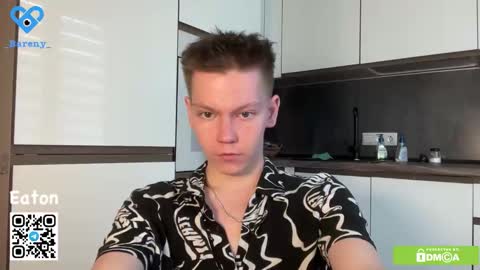 Snapshot of eaton_ chatting on 11-23-25, 01:00 eaton_ online show from 11-23-25, 01:00