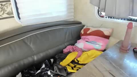 Snapshot of eatthebooty420 chatting on 12-26-24, 08:42 hi.. im baybee more spicyness --- online show from 12-26-24, 08:42