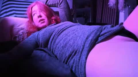 Snapshot of eatthebooty420 chatting on 02-12-25, 06:19 hi.. im baybee more spicyness --- online show from 02-12-25, 06:19