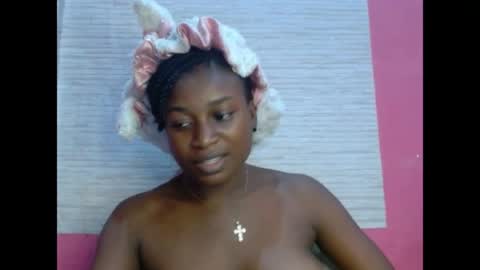 Snapshot of eatuupx chatting on 04-15-26, 12:06 eatuupx online show from 04-15-26, 12:06