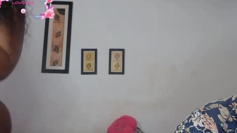 Laraand Drake online show from 12-03-24, 04:47