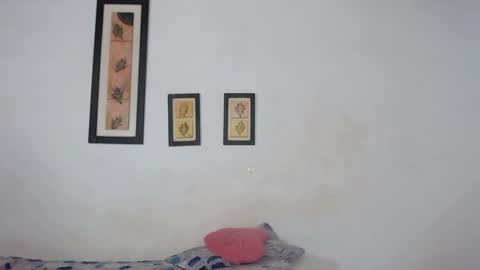 Laraand Drake online show from 02-15-25, 11:50