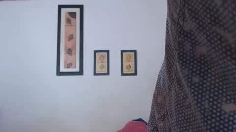 Laraand Drake online show from 10-01-25, 06:19