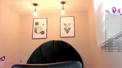      online show from 06-23-26, 12:25