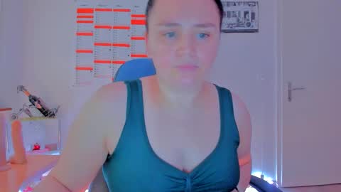 Snapshot of ebikon24 chatting on 05-19-26, 05:08 ebikon24 online show from 05-19-26, 05:08