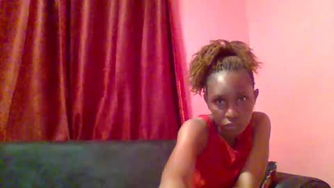 Snapshot of ebon_fantasy1 chatting on 06-07-26, 07:06 Ebon Fantasy1s online show from 06-07-26, 07:06