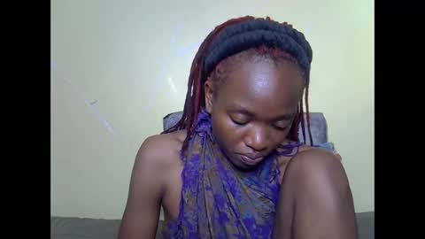 Snapshot of eboniana chatting on 04-19-26, 04:28 eboniana online show from 04-19-26, 04:28