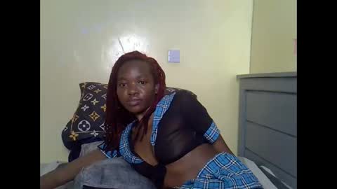 Snapshot of eboniana chatting on 05-16-26, 06:32 eboniana online show from 05-16-26, 06:32