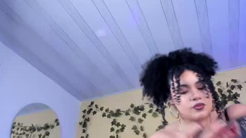 Snapshot of ebonnyrosee chatting on 08-01-26, 08:08 Sol online show from 08-01-26, 08:08