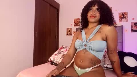 Snapshot of ebony_af chatting on 05-26-26, 01:45 ebony_af online show from 05-26-26, 01:45