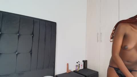 Snapshot of ebony_angelina chatting on 10-14-25, 08:26 Angelina online show from 10-14-25, 08:26