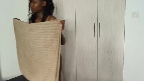 Snapshot of ebony_angelina chatting on 11-14-25, 07:12 Angelina online show from 11-14-25, 07:12