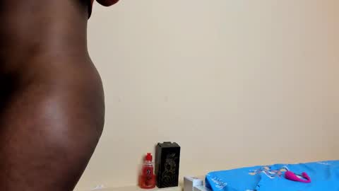 Snapshot of ebony_arya chatting on 01-08-26, 06:16 Arya online show from 01-08-26, 06:16