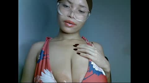 Snapshot of ebony_badgurl chatting on 05-26-26, 09:27 Ebony badgurl online show from 05-26-26, 09:27