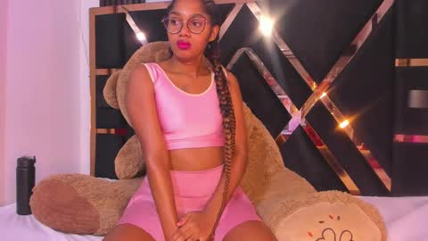 Luci  online show from 02-28-25, 01:47