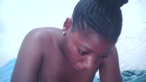 ebony_candy1998 online show from 02-12-25, 07:13