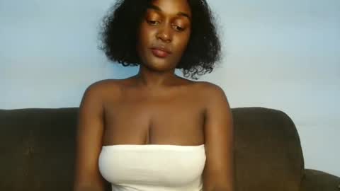 Snapshot of ebony_ghoddes chatting on 09-22-25, 04:31 ebony online show from 09-22-25, 04:31